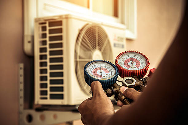 Professional Hvac technician working in Stella Niagara, NY